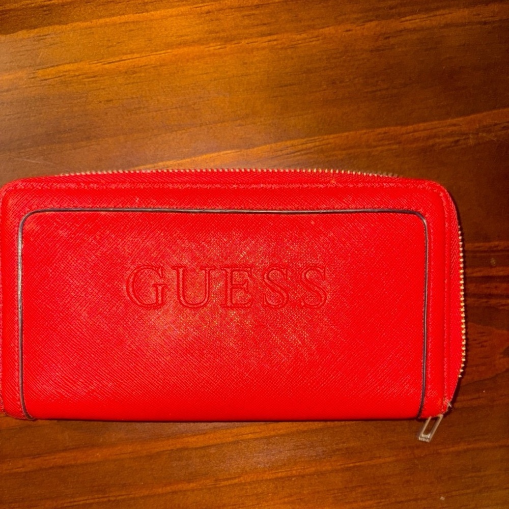Guess Textured Scarlet wallet